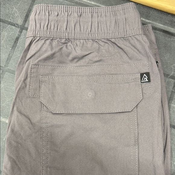 Men's Ripzone Gray Pants - Picture 2 of 5